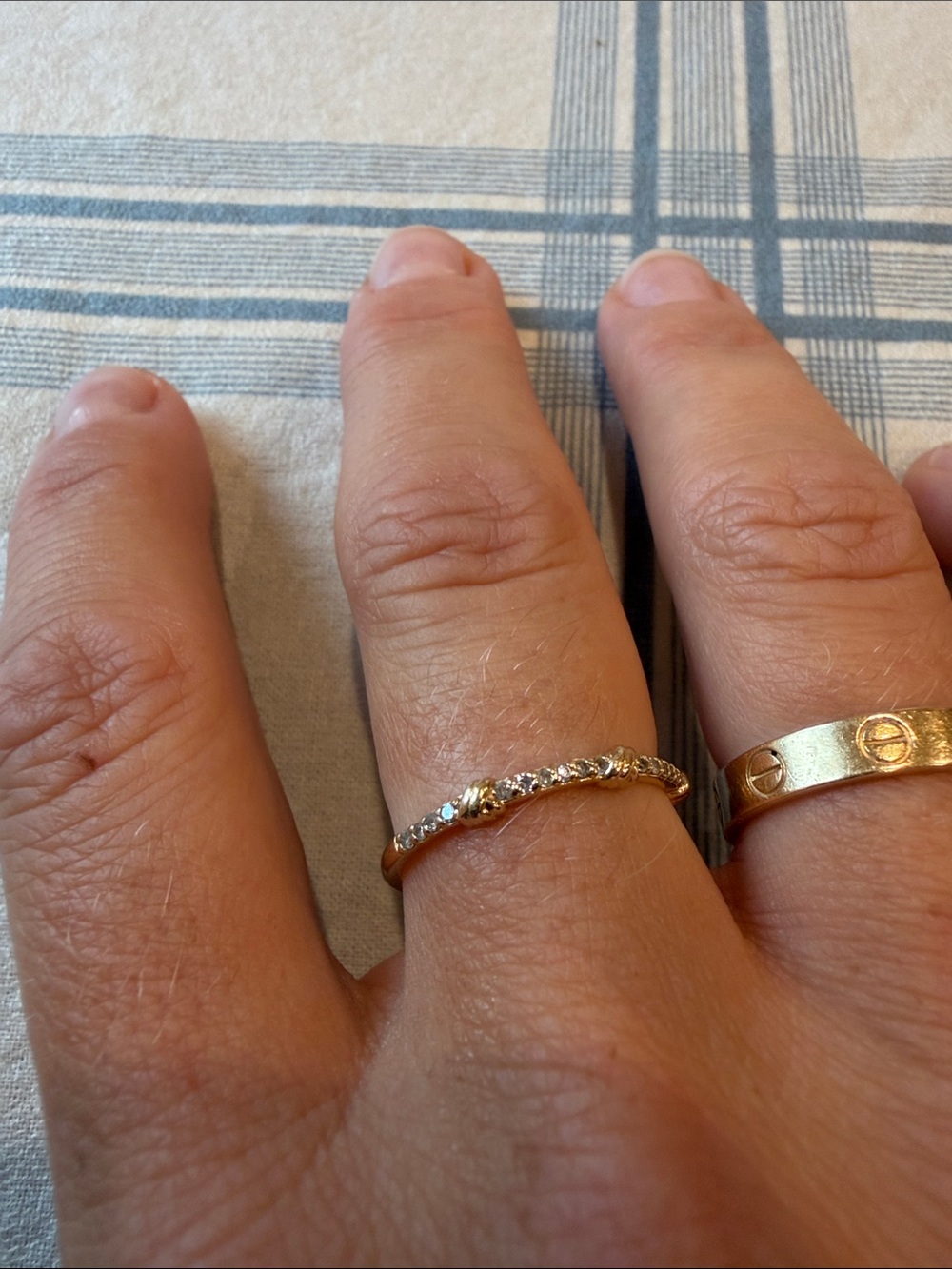 Delicate 14k Gold Diamond Accent Band - Women's Ring size 7